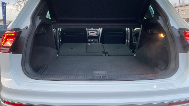 Volkswagen Tiguan 2.0 TDi 150 4Motion R-Line 5dr Diesel Estate